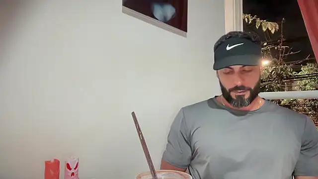 romeolovedark online show from November 2025 04:49:02 AM