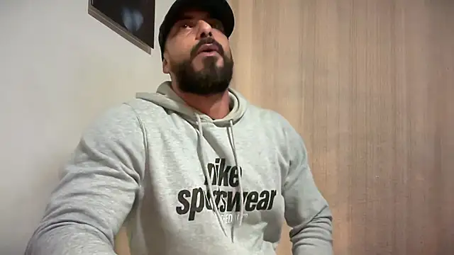 romeolovedark online show from March 2026 02:24:01 AM