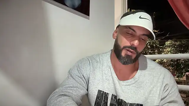 Snapshot of romeolovedark chatting on October 2025 02:46:02 AM romeolovedark online show from October 2025 02:46:02 AM