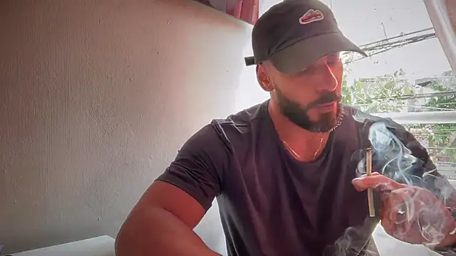 romeolovedark online show from November 2025 07:51:02 PM