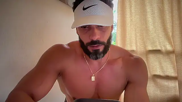 Snapshot of romeolovedark chatting on June 2026 01:01:02 PM romeolovedark online show from June 2026 01:01:02 PM