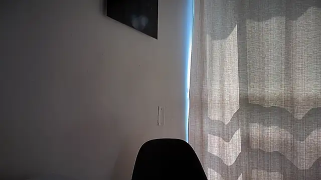 romeolovedark online show from February 2026 04:15:01 PM