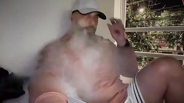 romeolovedark online show from December 2025 05:42:01 AM