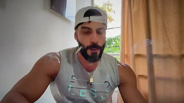 Snapshot of romeolovedark chatting on June 2026 08:46:01 PM romeolovedark online show from June 2026 08:46:01 PM