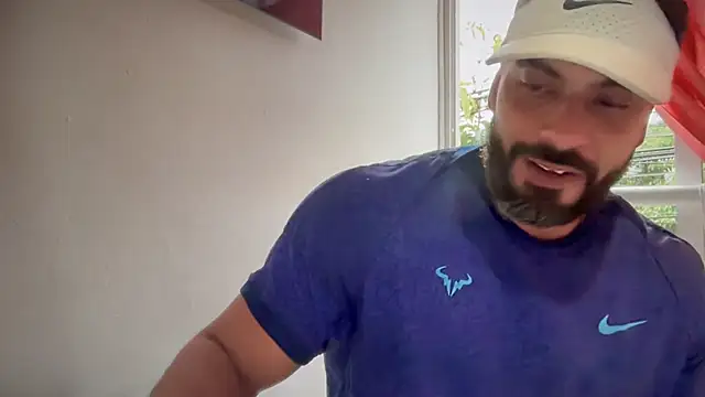 romeolovedark online show from October 2025 07:46:01 PM