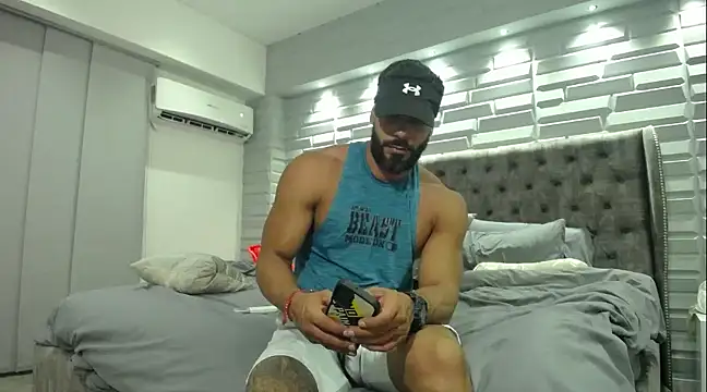 Snapshot of romeolovedark chatting on February 2025 04:46:02 AM romeolovedark online show from February 2025 04:46:02 AM