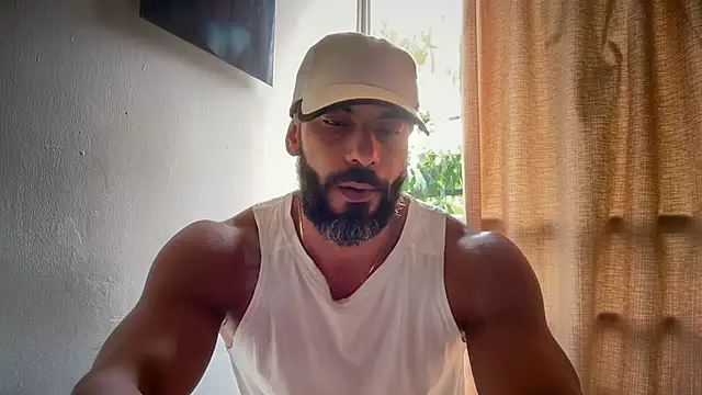 Snapshot of romeolovedark chatting on June 2026 01:00:02 PM romeolovedark online show from June 2026 01:00:02 PM