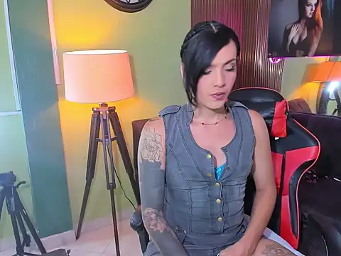 ximena22love online show from November 2025 09:25:01 PM