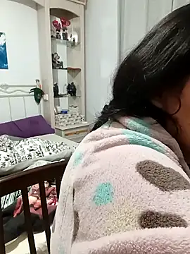 laura dirtyhot online show from December 2025 07:33:02 AM