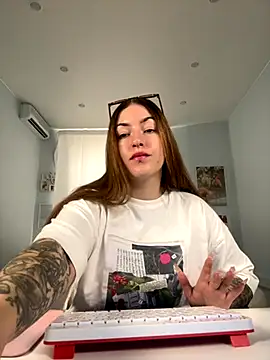 IvyHoney online show from September 2025 08:46:02 AM