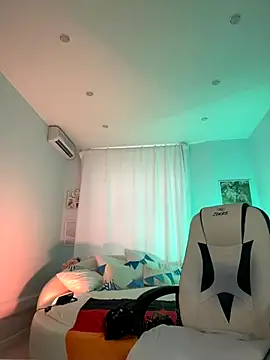IvyHoney online show from October 2025 08:16:02 AM