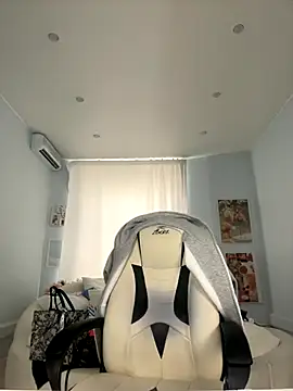 IvyHoney online show from September 2025 07:48:02 AM