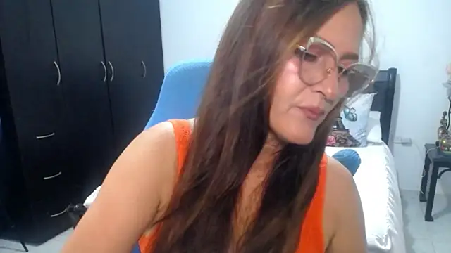 Xiimen online show from May 2026 09:13:01 PM