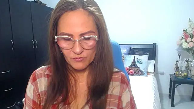 Xiimen online show from May 2026 01:02:01 AM