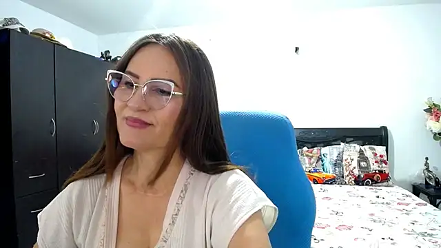 Snapshot of Xiimen chatting on December 2025 12:28:02 AM Xiimen online show from December 2025 12:28:02 AM