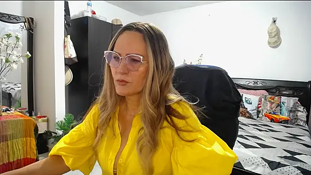 Snapshot of Xiimen chatting on January 2025 04:30:02 PM Xiimen online show from January 2025 04:30:02 PM