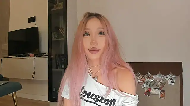 Pupasui02 online show from April 2026 12:41:02 PM