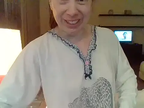 Moi Lina online show from June 2026 10:07:01 PM