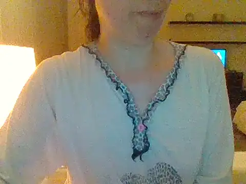 Moi Lina online show from June 2026 11:31:02 PM