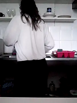 Snapshot of Moi_Lina chatting on December 2025 12:33:01 PM Moi Lina online show from December 2025 12:33:01 PM