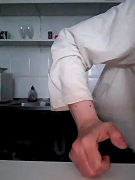 Snapshot of Moi_Lina chatting on January 2026 03:06:01 PM Moi Lina online show from January 2026 03:06:01 PM