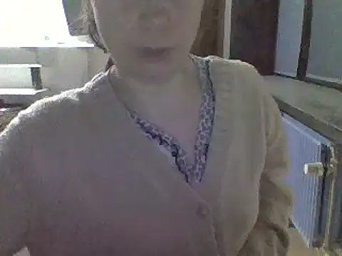Snapshot of Moi_Lina chatting on January 2025 11:19:02 PM Moi Lina online show from January 2025 11:19:02 PM