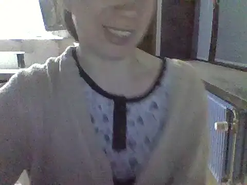 Snapshot of Moi_Lina chatting on February 2025 10:40:01 PM Moi Lina online show from February 2025 10:40:01 PM