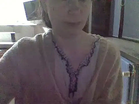 Snapshot of Moi_Lina chatting on January 2025 08:04:01 PM Moi Lina online show from January 2025 08:04:01 PM