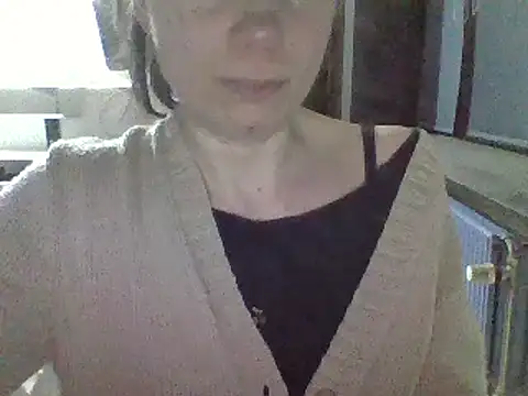 Snapshot of Moi_Lina chatting on February 2025 11:54:02 PM Moi Lina online show from February 2025 11:54:02 PM