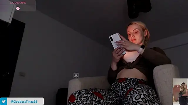 Goddess Tina online show from April 2026 05:33:02 PM