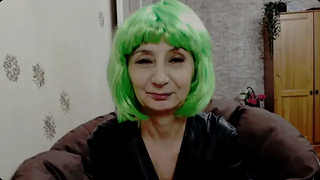 AnnieEltgant online show from December 2025 02:21:02 PM