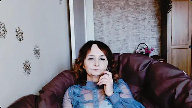 AnnieEltgant online show from November 2025 08:19:02 AM