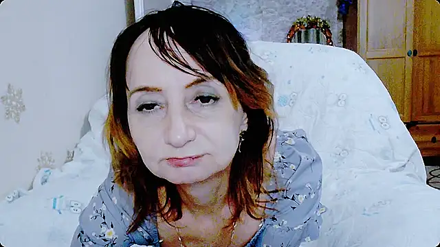 Snapshot of AnnieEltgant chatting on December 2024 02:59:02 PM AnnieEltgant online show from December 2024 02:59:02 PM