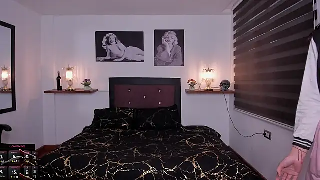 Mariana Joness online show from October 2025 02:01:01 AM