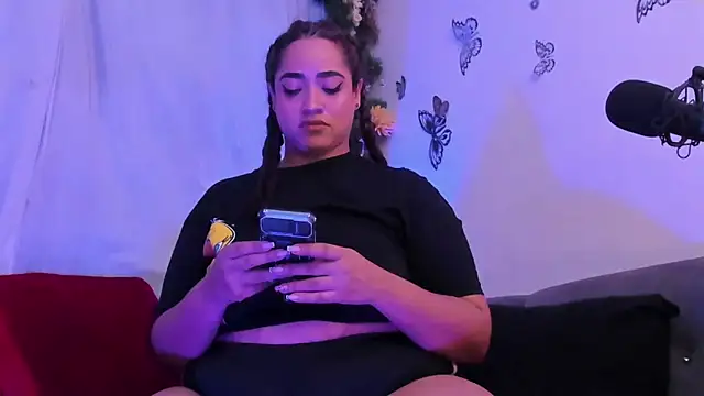 Snapshot of HannaMiills@xh chatting on March 2026 02:29:01 PM HannaMiillsxh online show from March 2026 02:29:01 PM