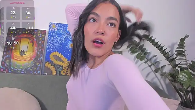 TIFFANYRUSSO online show from May 2026 04:48:01 AM