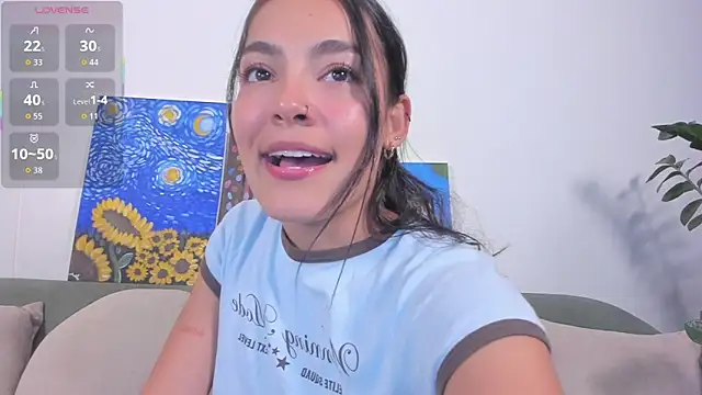 TIFFANYRUSSO online show from May 2026 06:00:01 AM