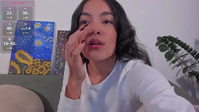 TIFFANYRUSSO online show from June 2026 07:09:01 AM
