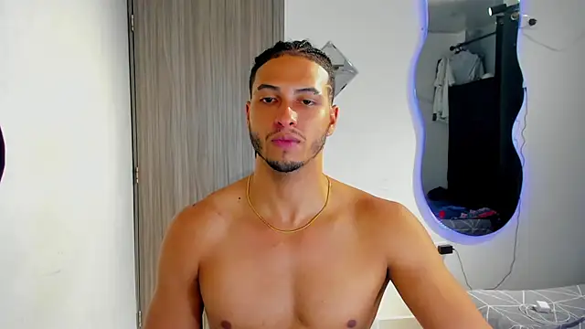 Snapshot of Kris_Khalifa69 chatting on November 2025 12:15:01 AM Kris Khalifa69 online show from November 2025 12:15:01 AM