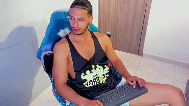 Snapshot of Kris_Khalifa69 chatting on November 2025 11:54:02 AM Kris Khalifa69 online show from November 2025 11:54:02 AM