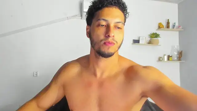Snapshot of Kris_Khalifa69 chatting on July 2026 09:10:02 PM Kris Khalifa69 online show from July 2026 09:10:02 PM