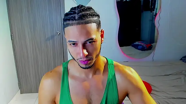 Kris Khalifa69 online show from December 2025 03:54:01 PM