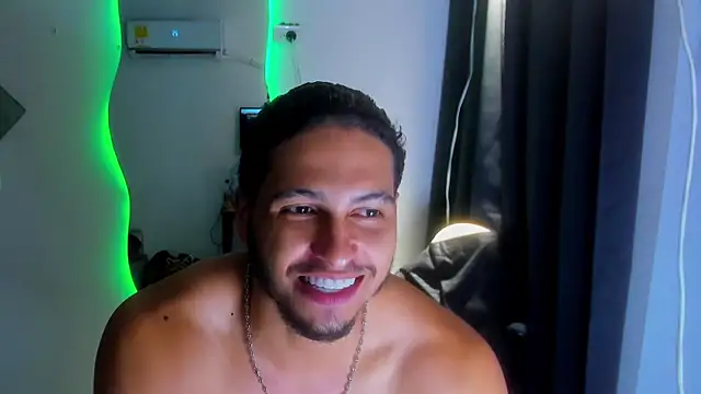 Snapshot of Kris_Khalifa69 chatting on June 2026 02:24:02 AM Kris Khalifa69 online show from June 2026 02:24:02 AM