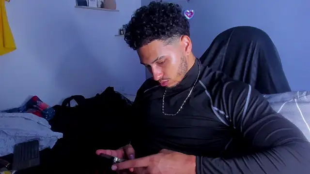 Snapshot of Kris_Khalifa69 chatting on June 2026 03:56:01 AM Kris Khalifa69 online show from June 2026 03:56:01 AM