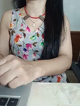 Chanchal--Navya online show from May 2026 06:25:02 PM