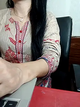 Chanchal--Navya online show from April 2026 06:16:01 PM