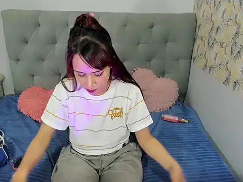 GiannaGoddes online show from March 2025 10:28:02 AM