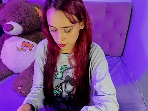 GiannaGoddes online show from October 2025 04:03:01 AM