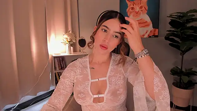 LiaPearce online show from October 2025 12:28:01 PM