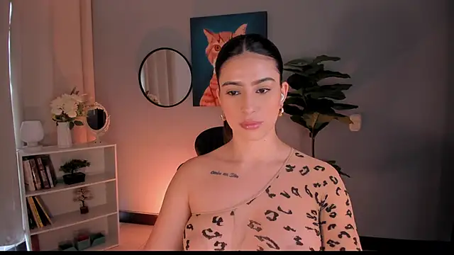 LiaPearce online show from November 2025 02:39:01 PM